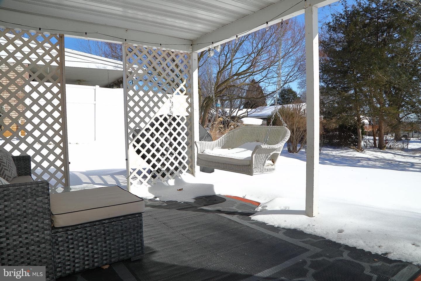 326 E Charlotte Street photo 22