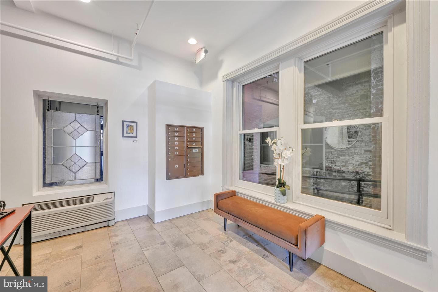 145 E King Street #401 photo 4