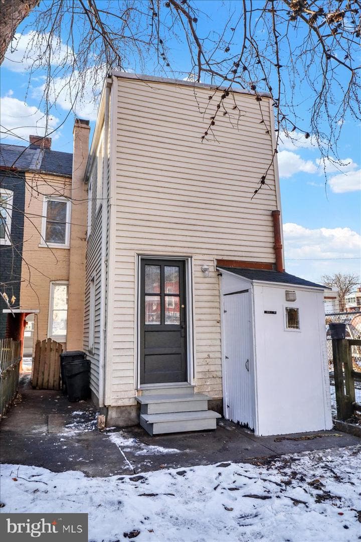 623 Bay Street photo 22