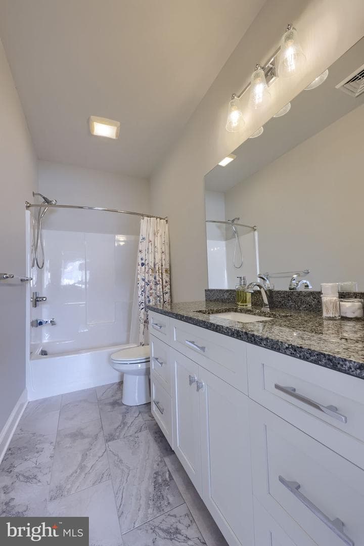 512 E Delp Road photo 43