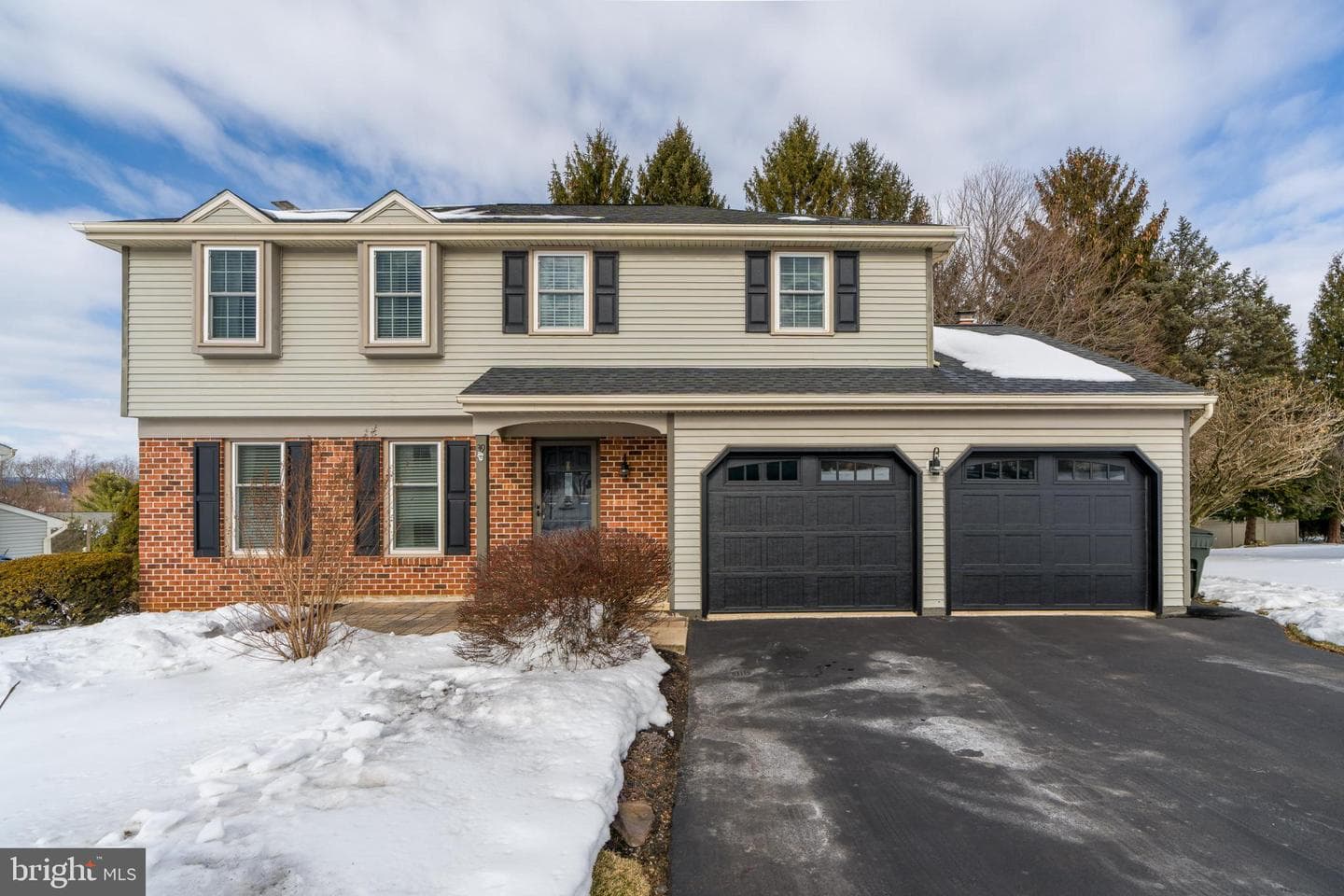39 Eastbrooke Drive photo 1