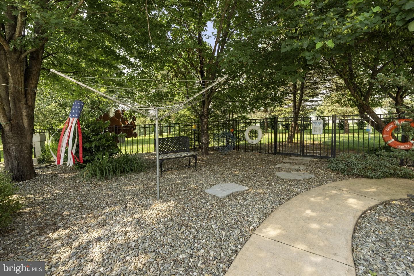 105 Whitehall Road photo 16