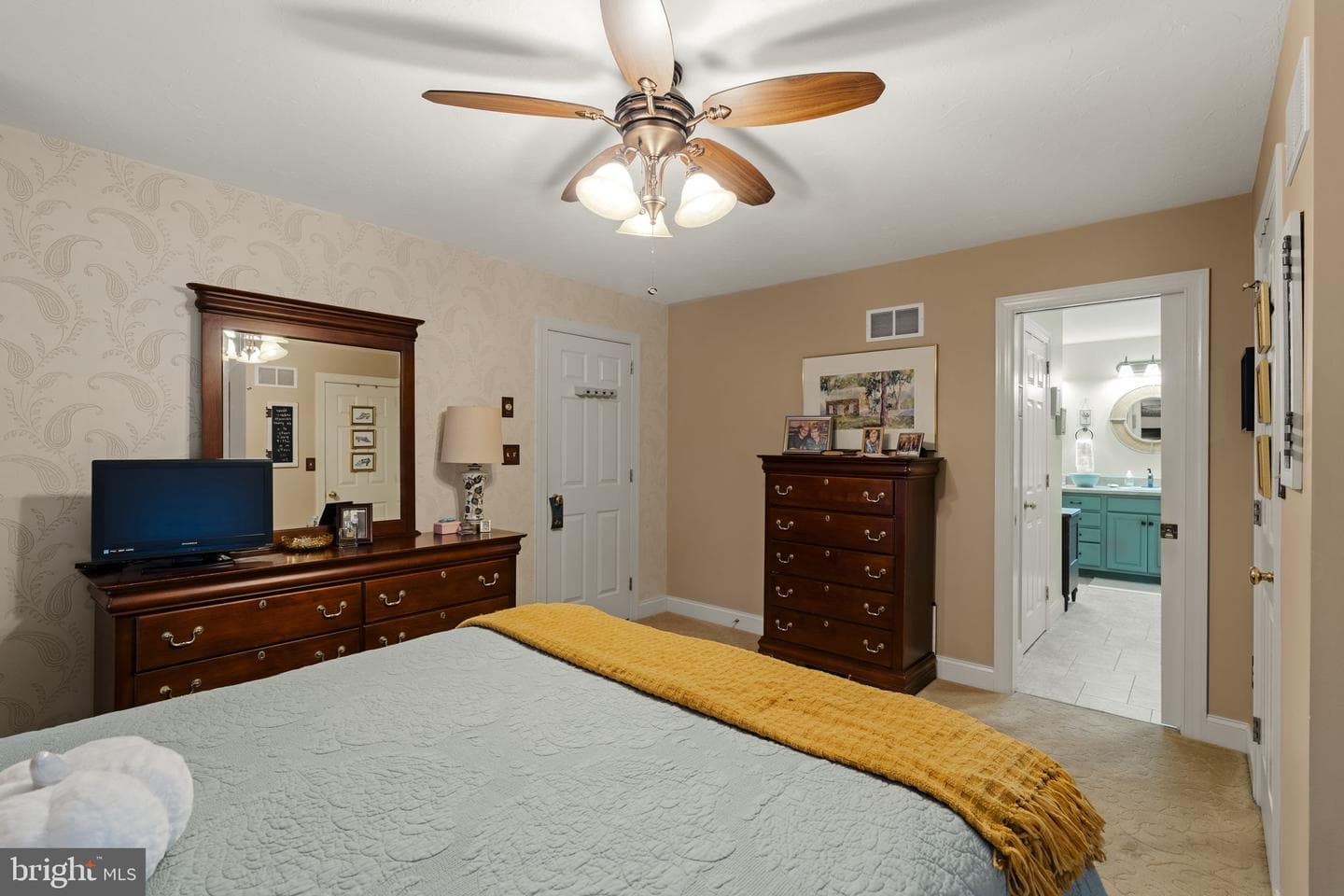 105 Whitehall Road photo 52