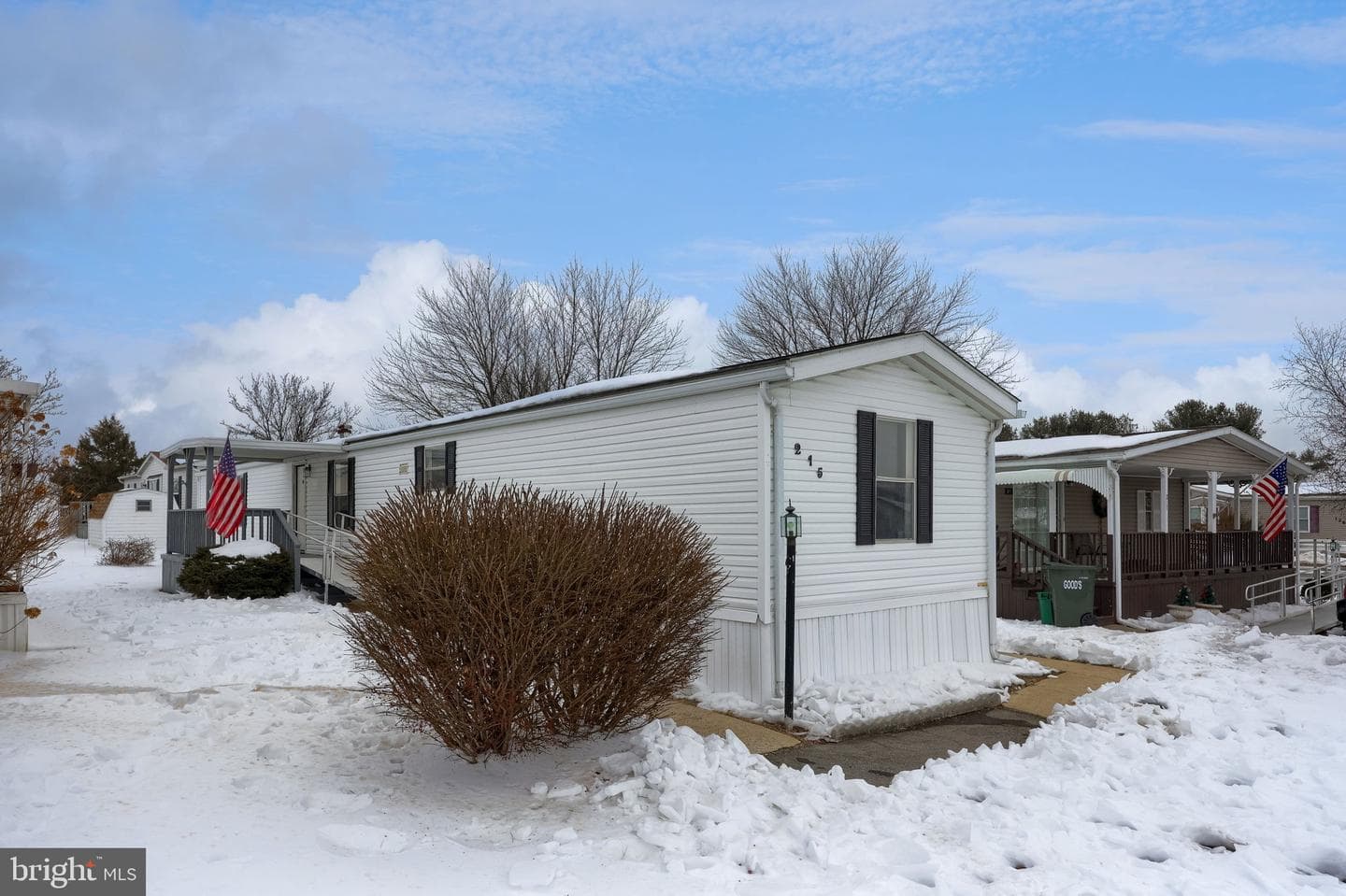 215 Fawn Meadow Crossing photo 1