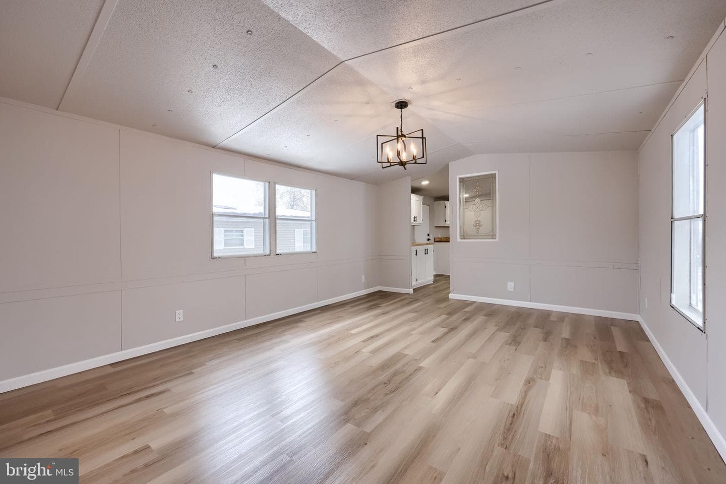 215 Fawn Meadow Crossing photo 4