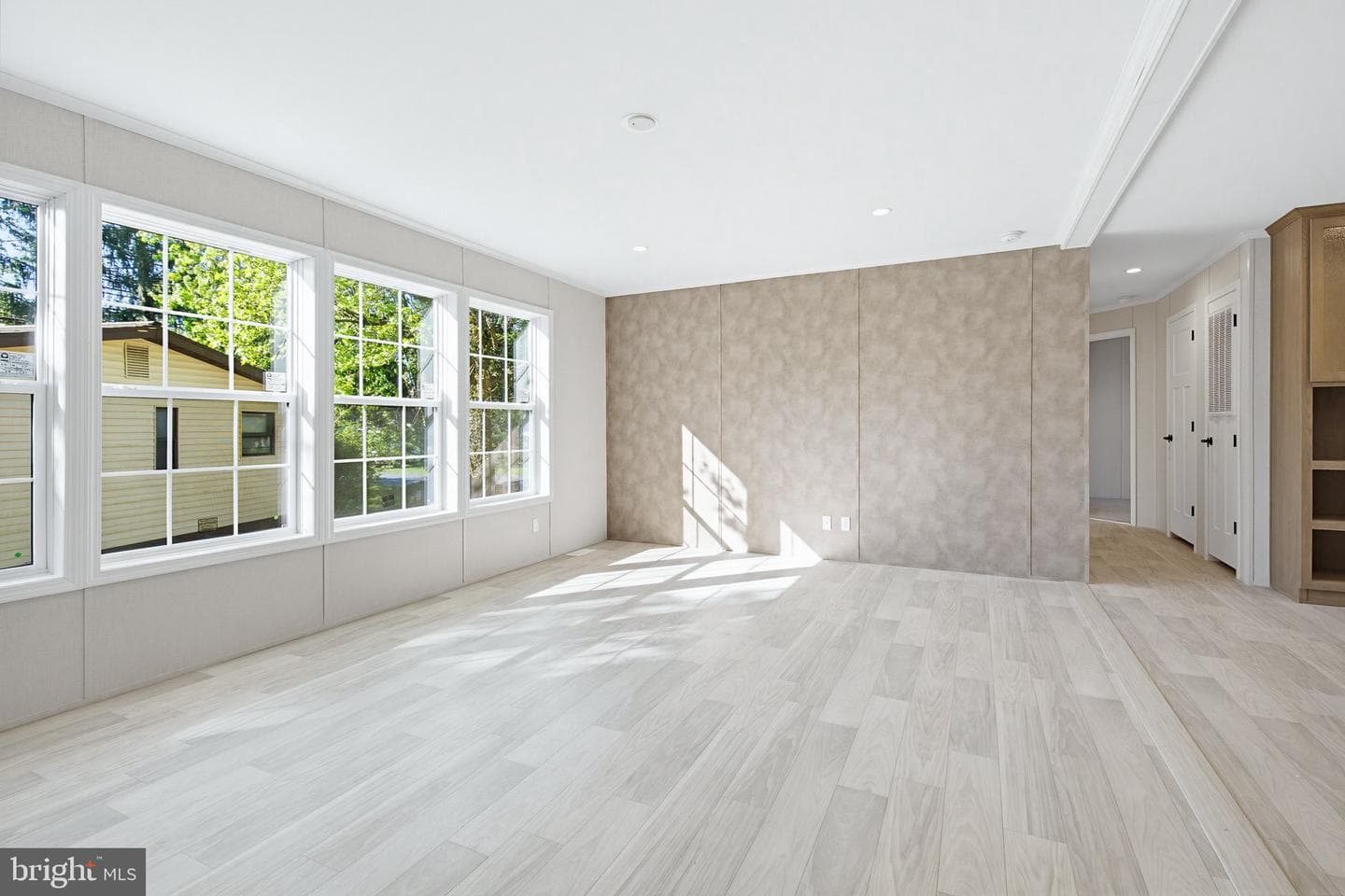 824 Carrie Court photo 18