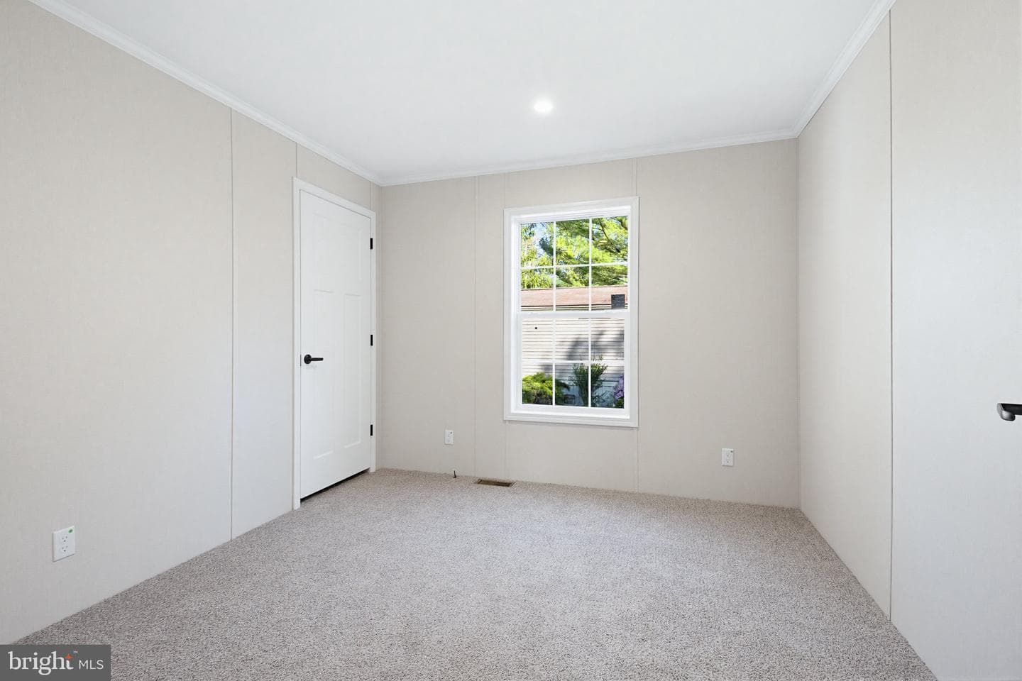824 Carrie Court photo 25