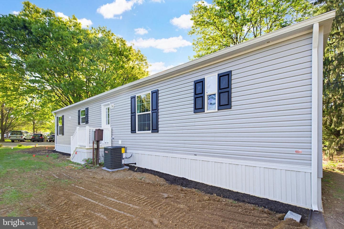 824 Carrie Court photo 8