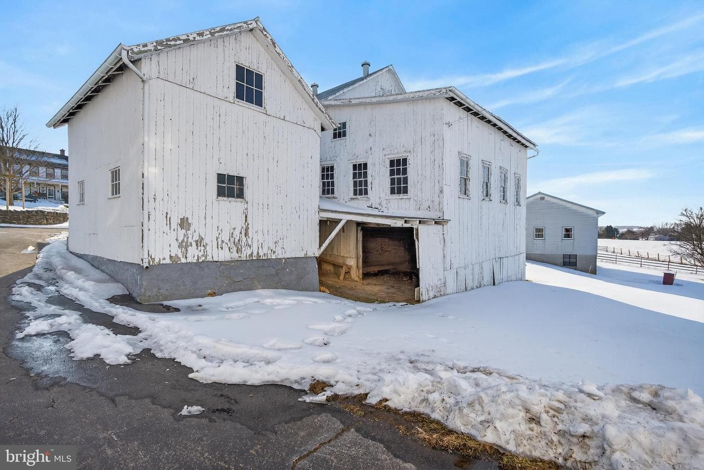 3320 River Road photo 32