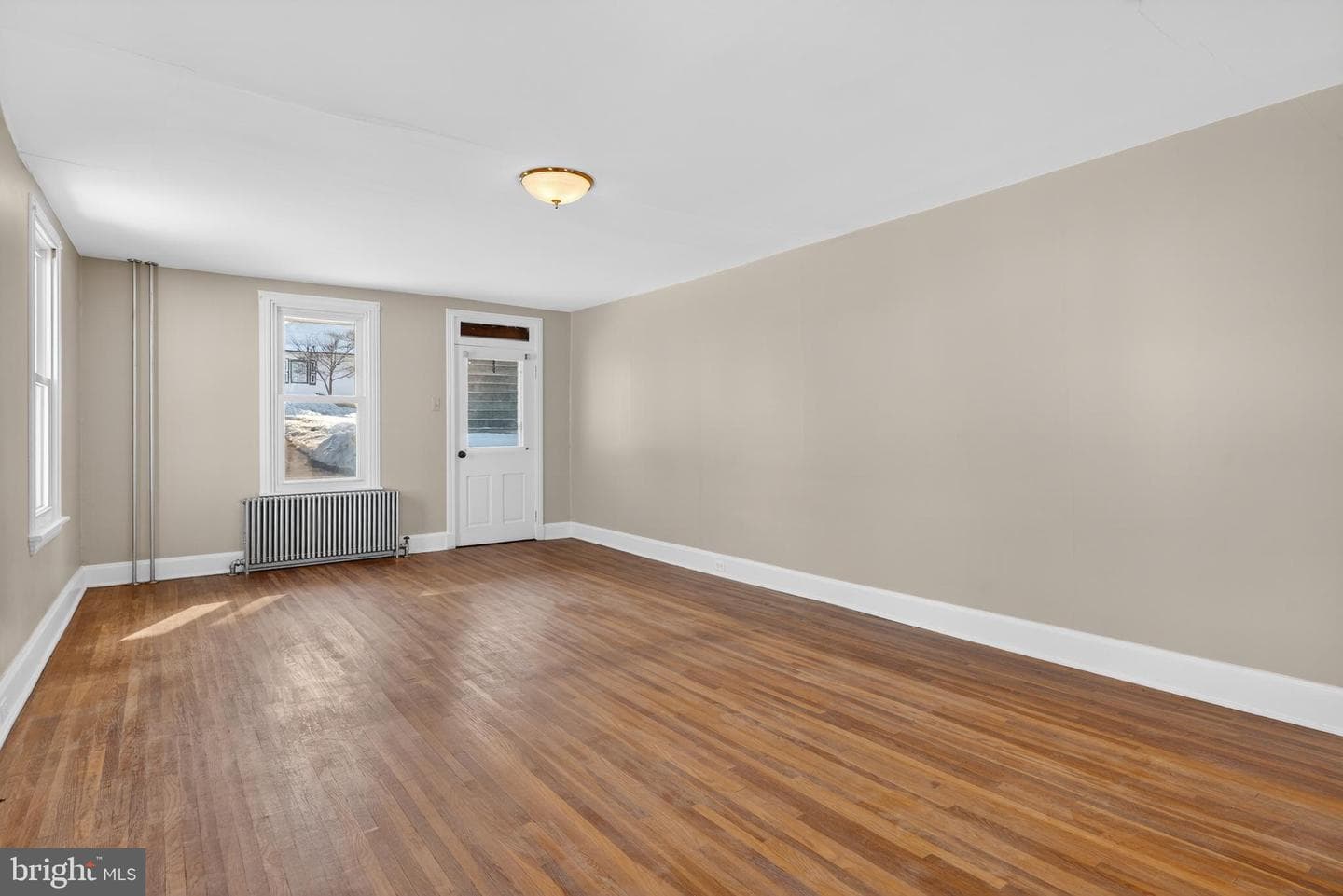 3320 River Road photo 8