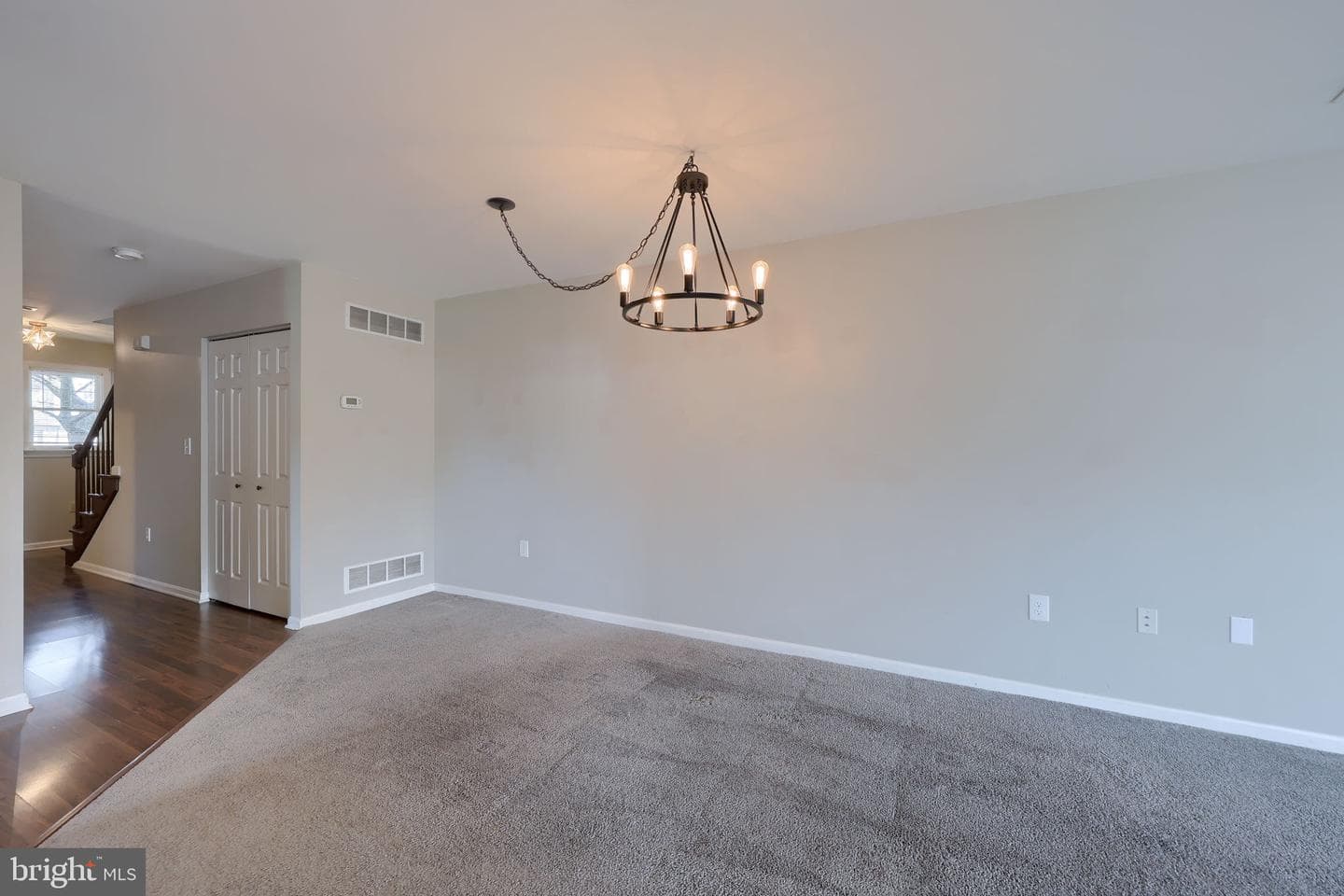 100 Pepperton Court photo 12
