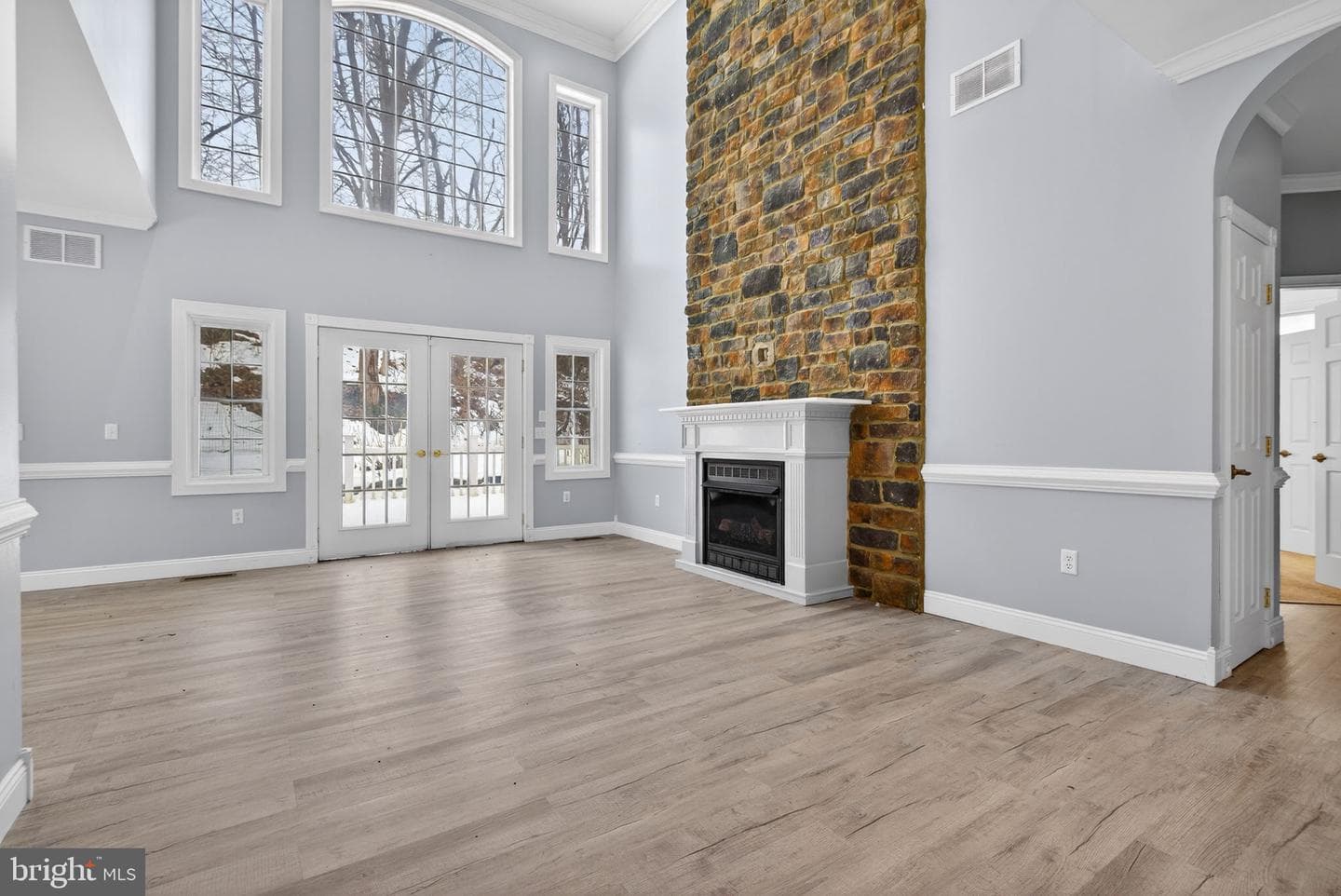 88 Shady Lane photo 10