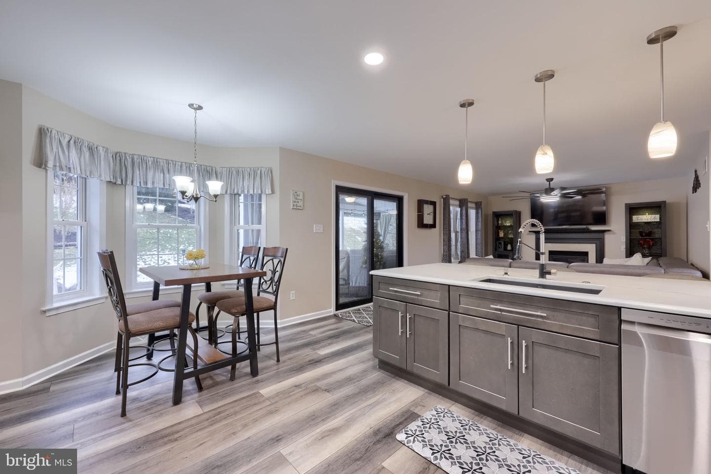 16 Cedar Chase Drive photo 8
