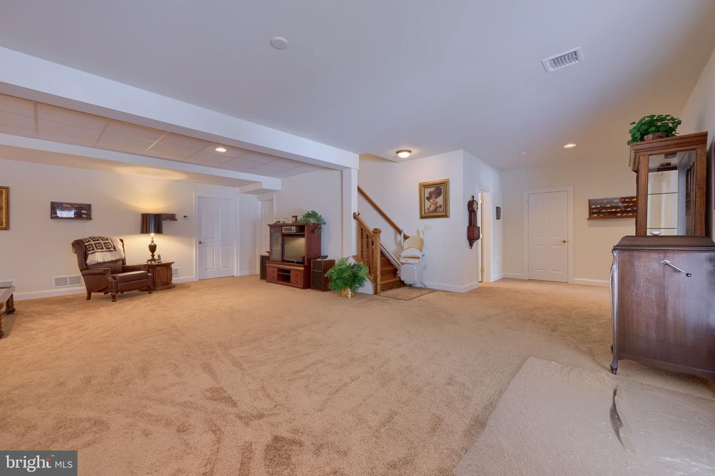 900 Cambridge Drive photo 44