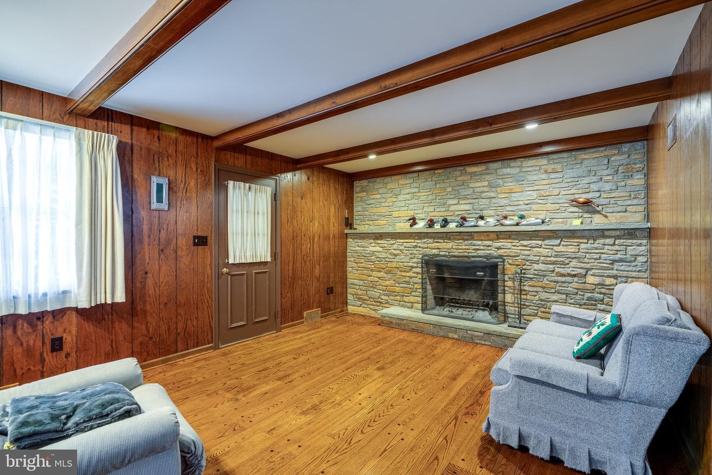 213 Maple Avenue photo 18