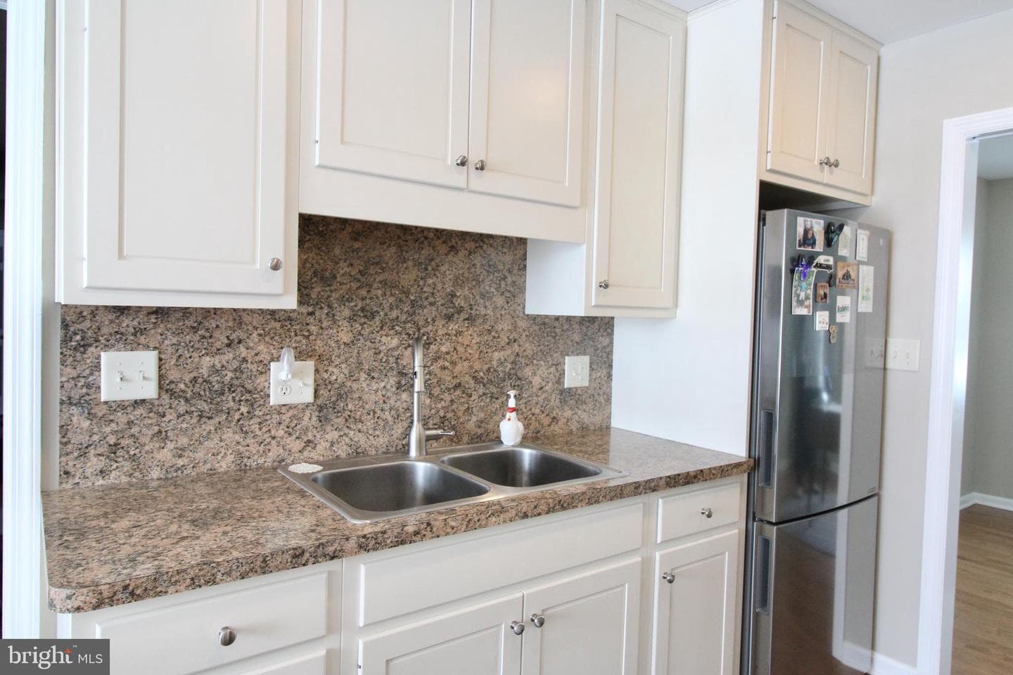 923 Jade Avenue photo 14