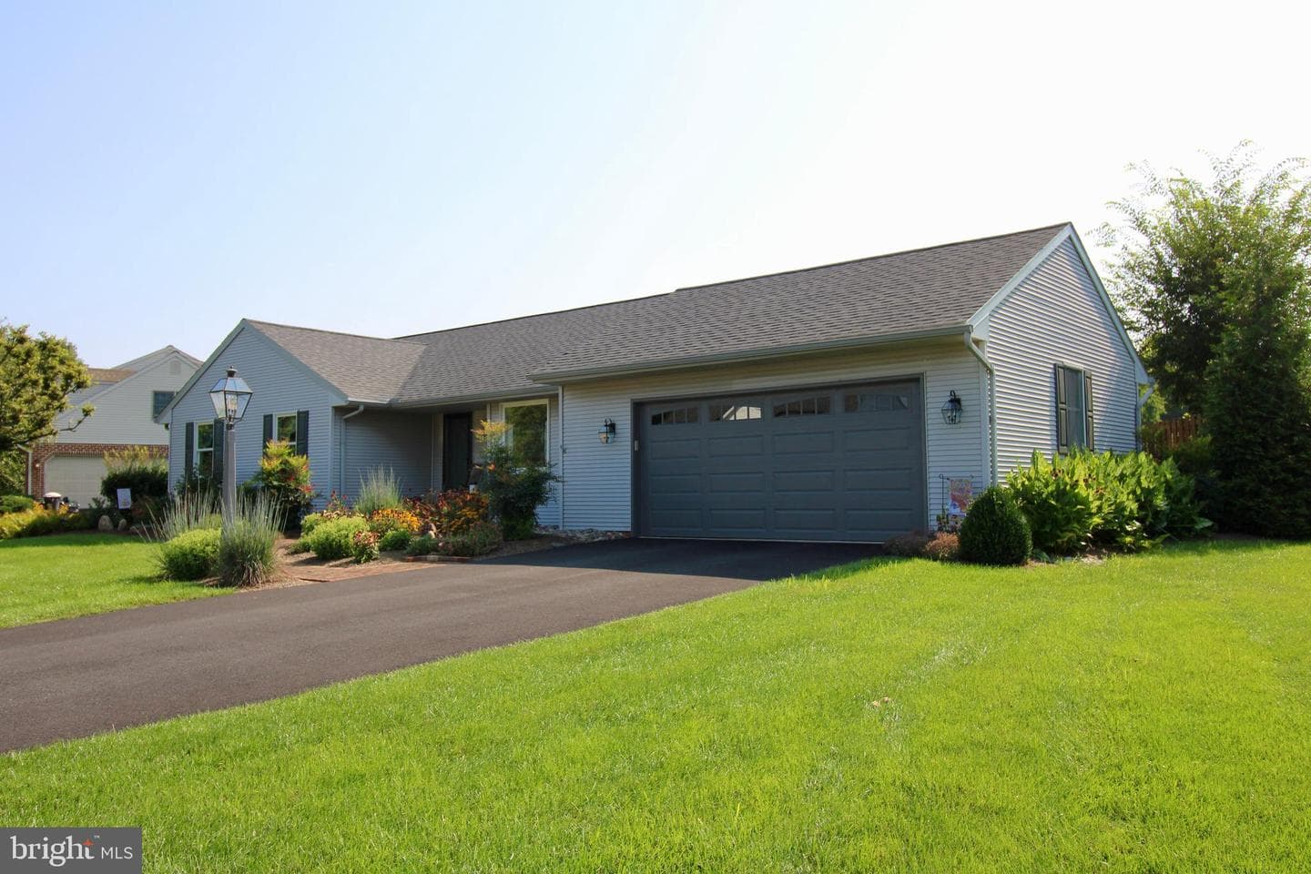 923 Jade Avenue photo 36