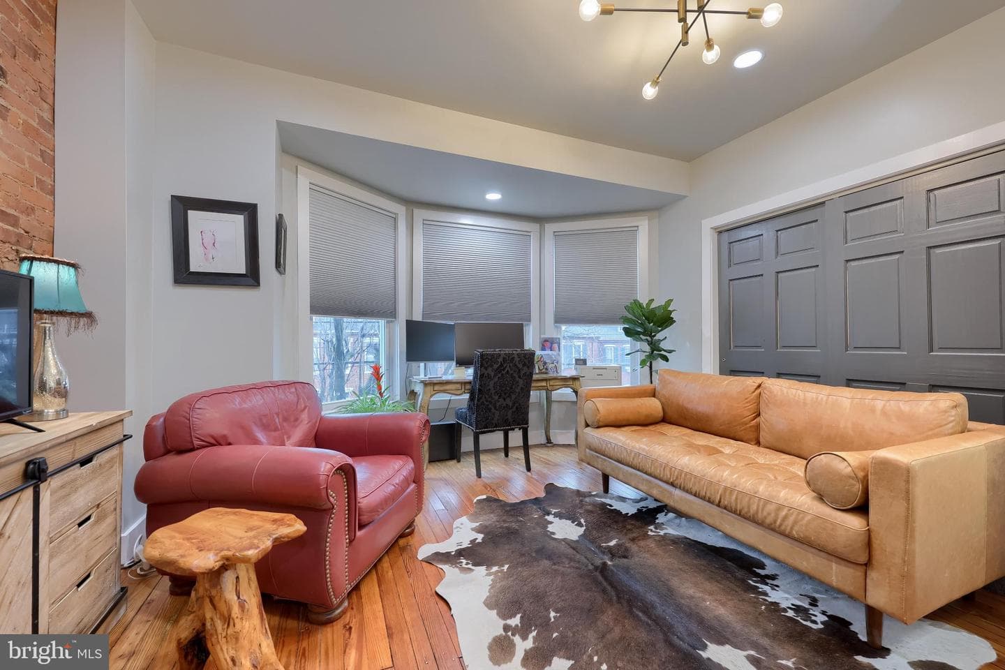 350 E Chestnut Street photo 39