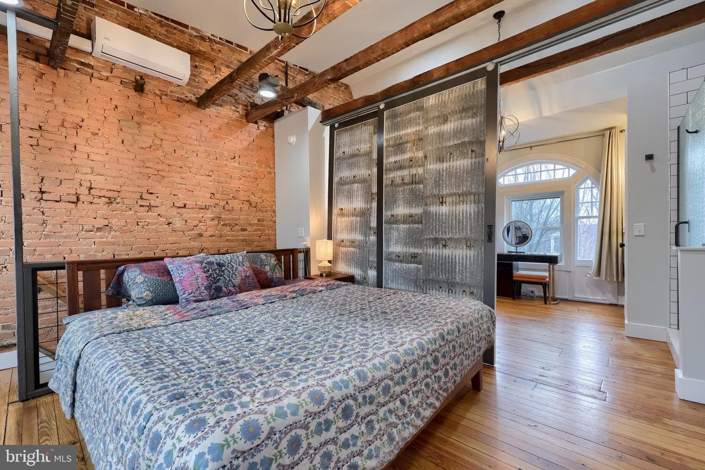 350 E Chestnut Street photo 45