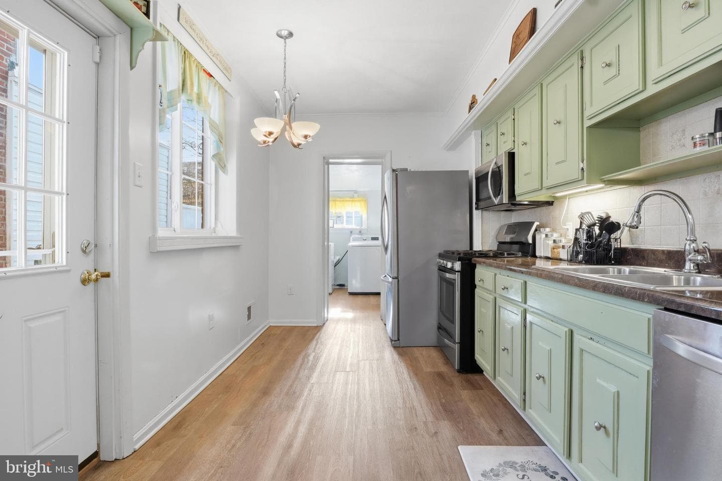 46 S 8th Street photo 7