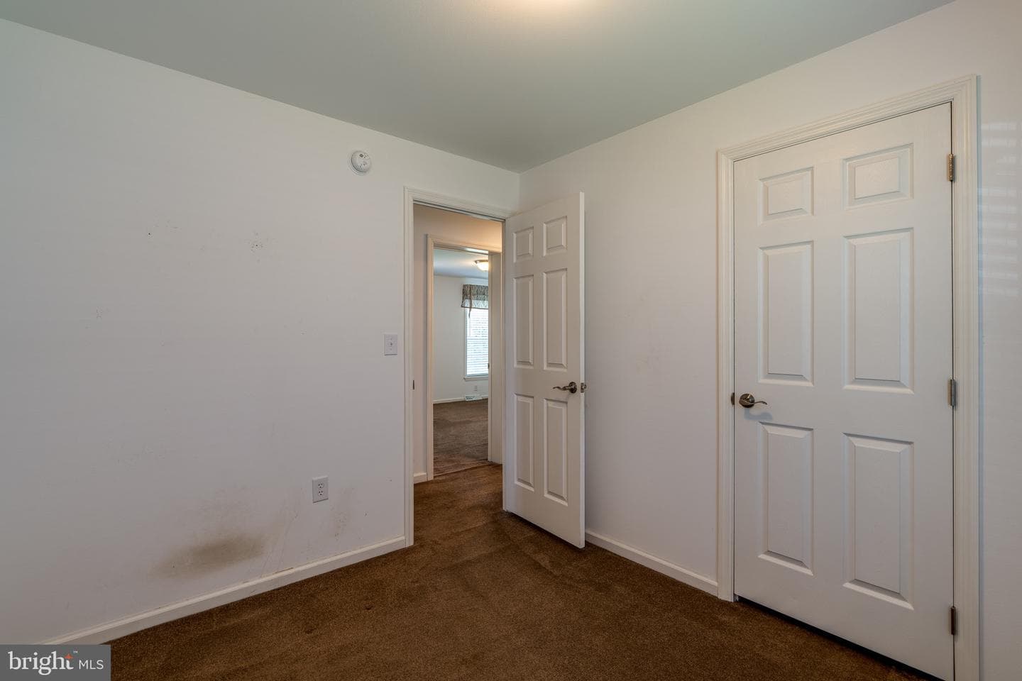 426 Eastwood Lane photo 25