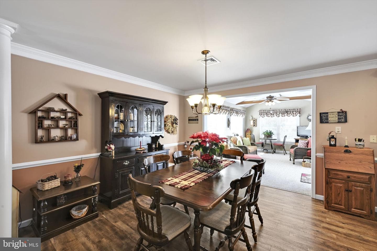 820 Cambridge Drive photo 13