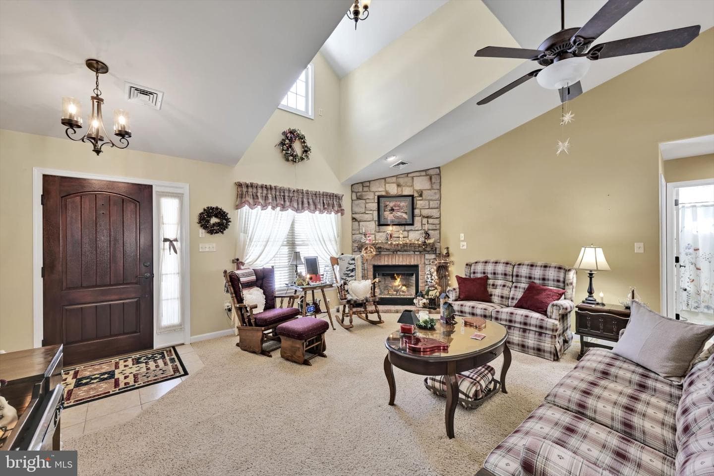 820 Cambridge Drive photo 9