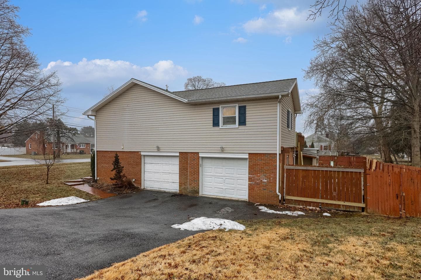 402 Philmont Drive photo 3
