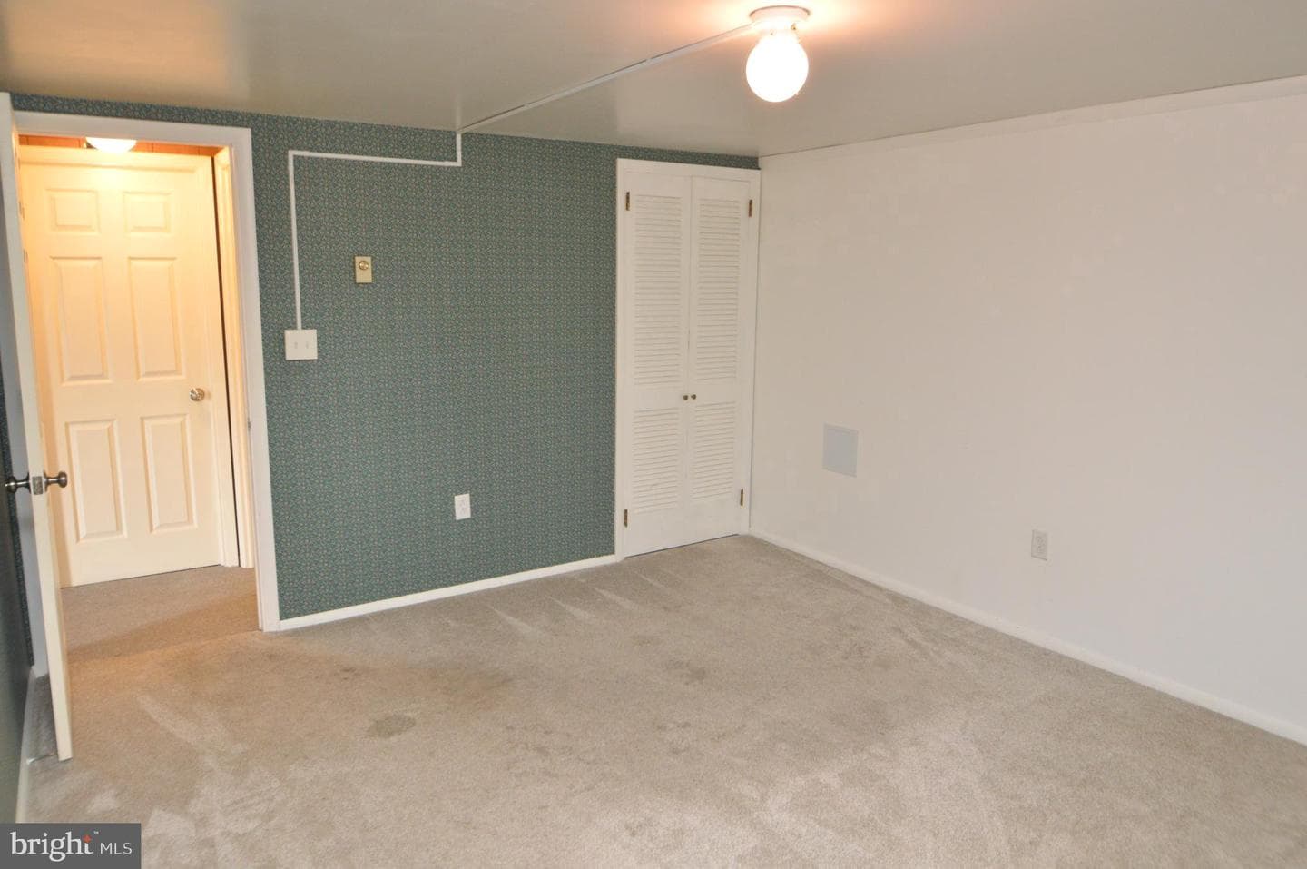 401 Lemon Street photo 29