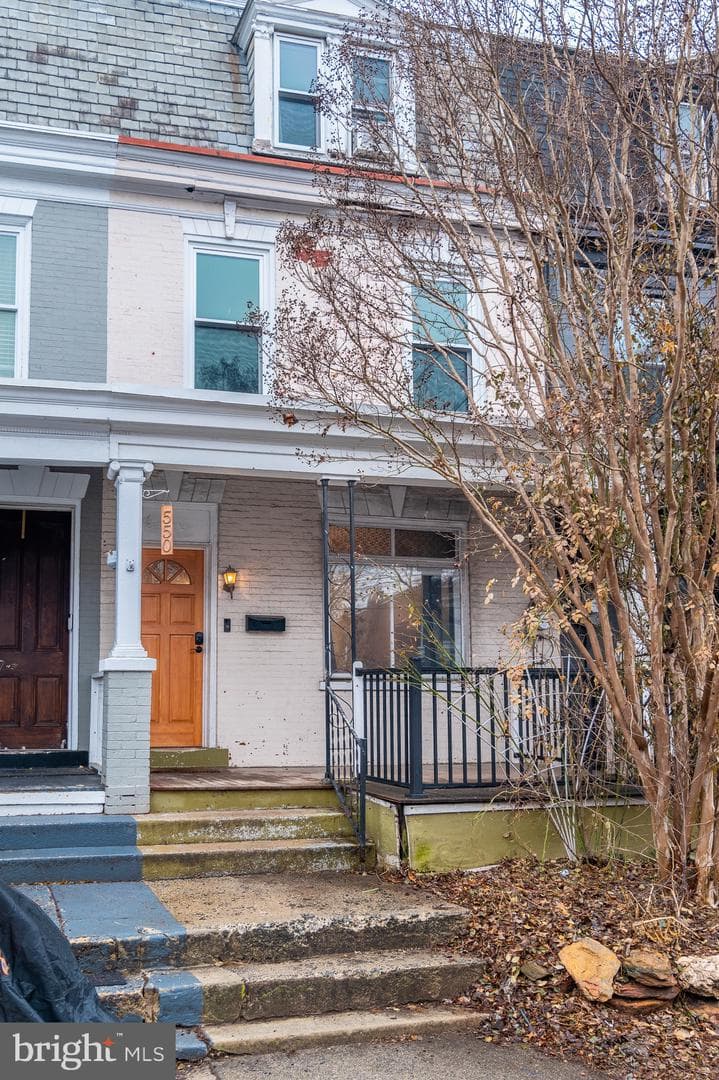 550 N Plum Street photo 2