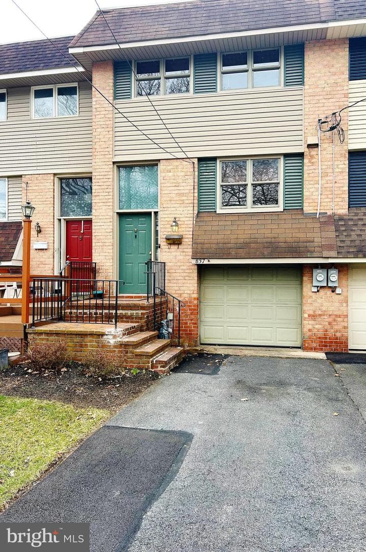 837 Fountain Avenue photo 1