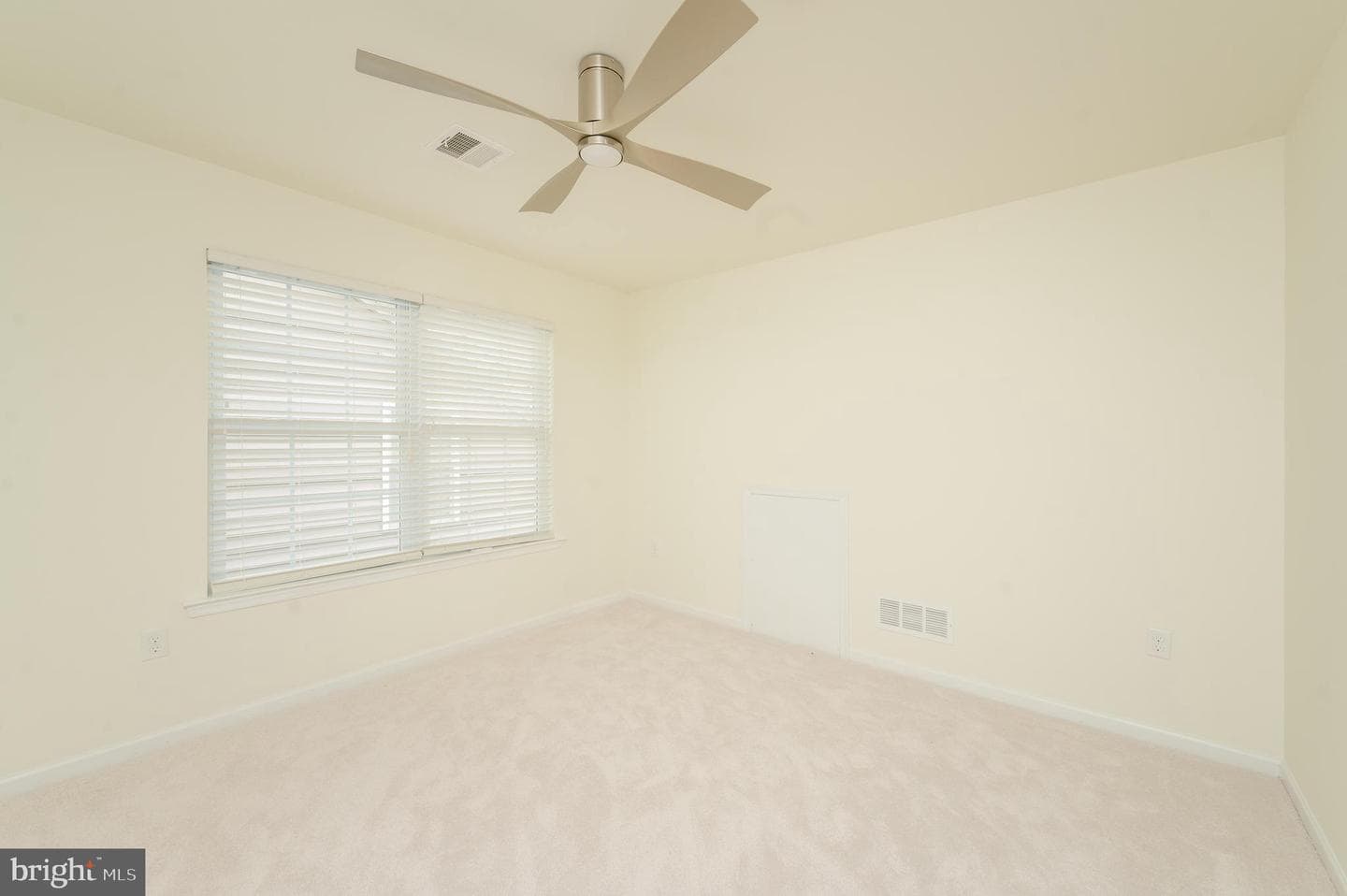 631 Thoreau Drive photo 22