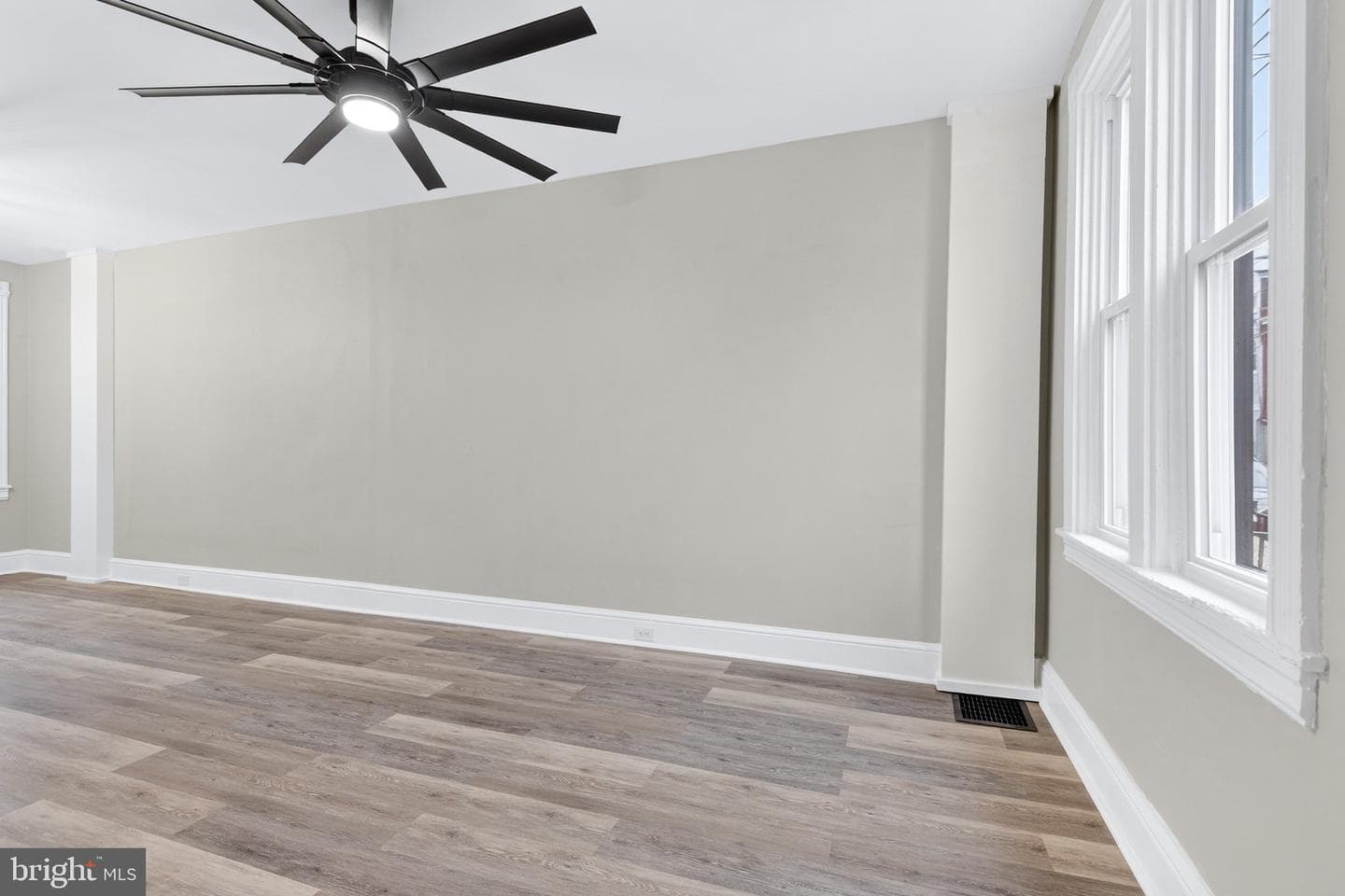 345 Beaver Street photo 6
