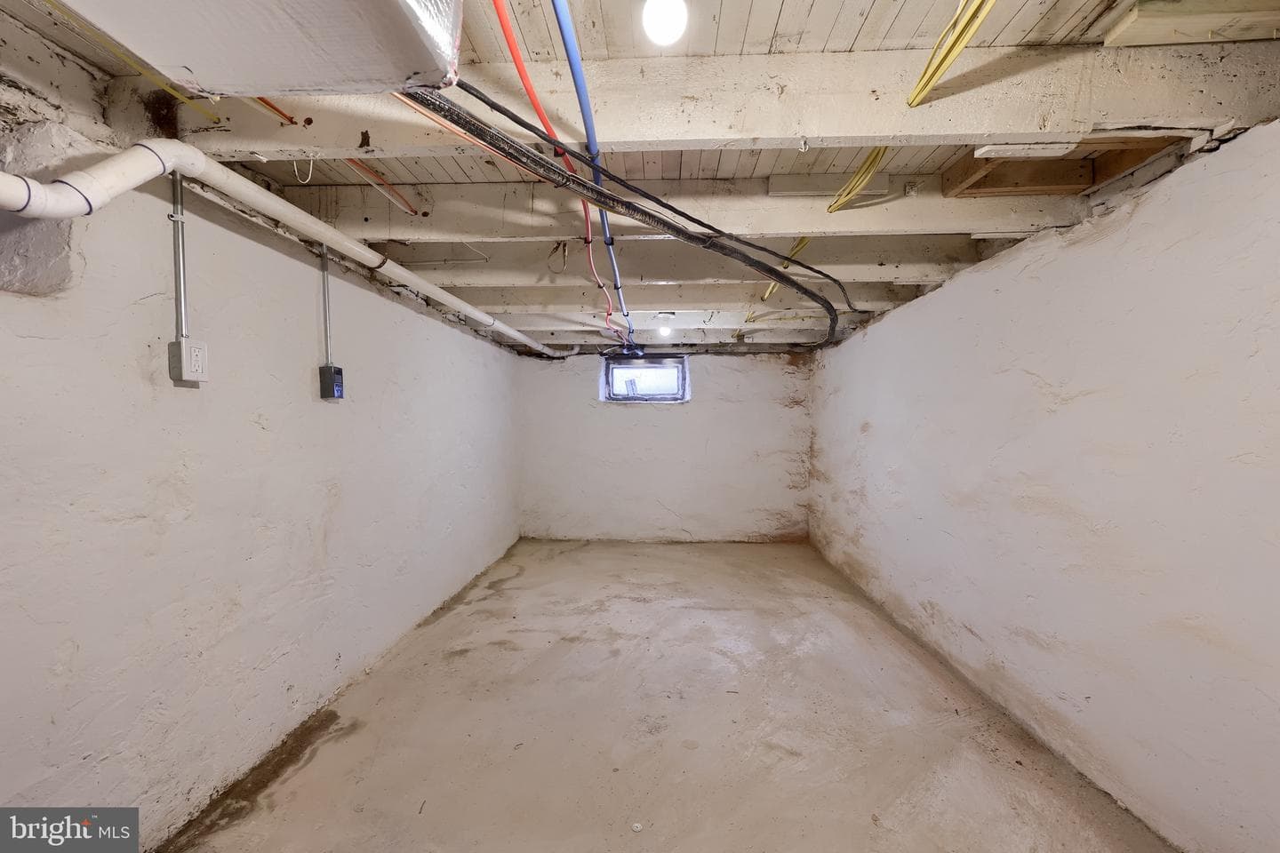 627 E Madison Street photo 26
