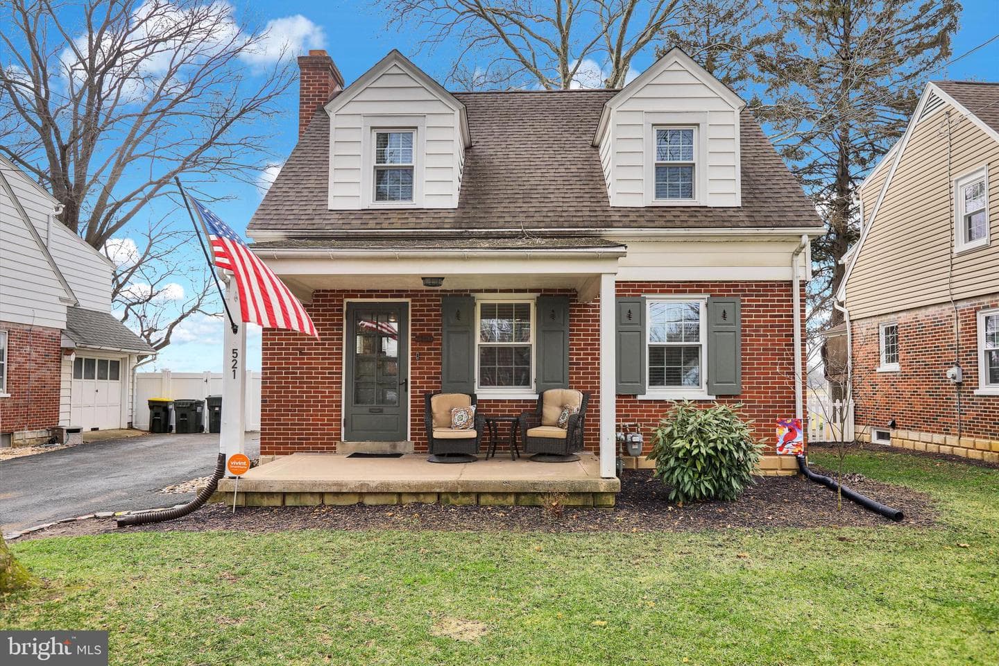 521 Pleasure Road photo 1