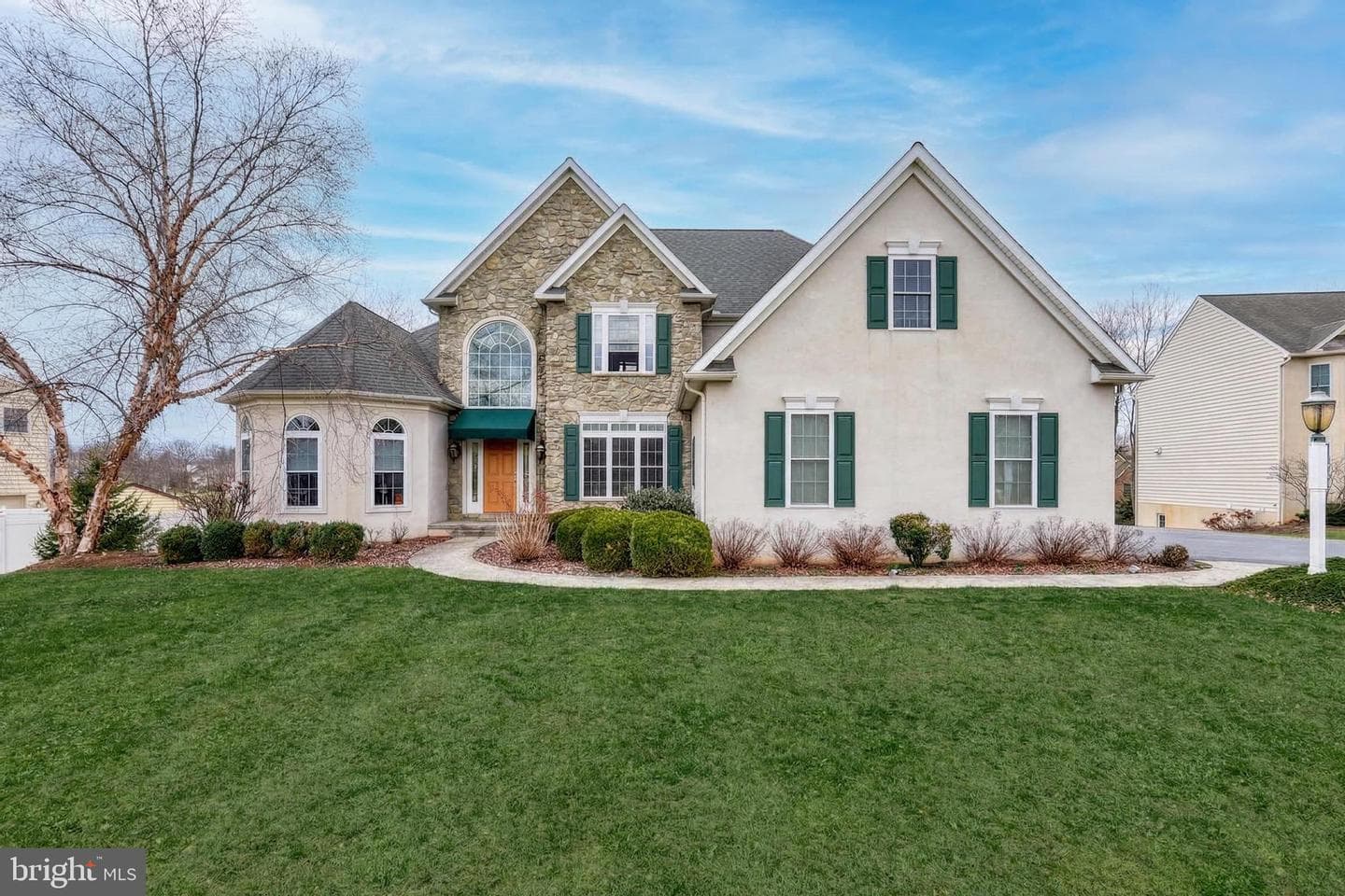 395 Ecker Drive photo 2