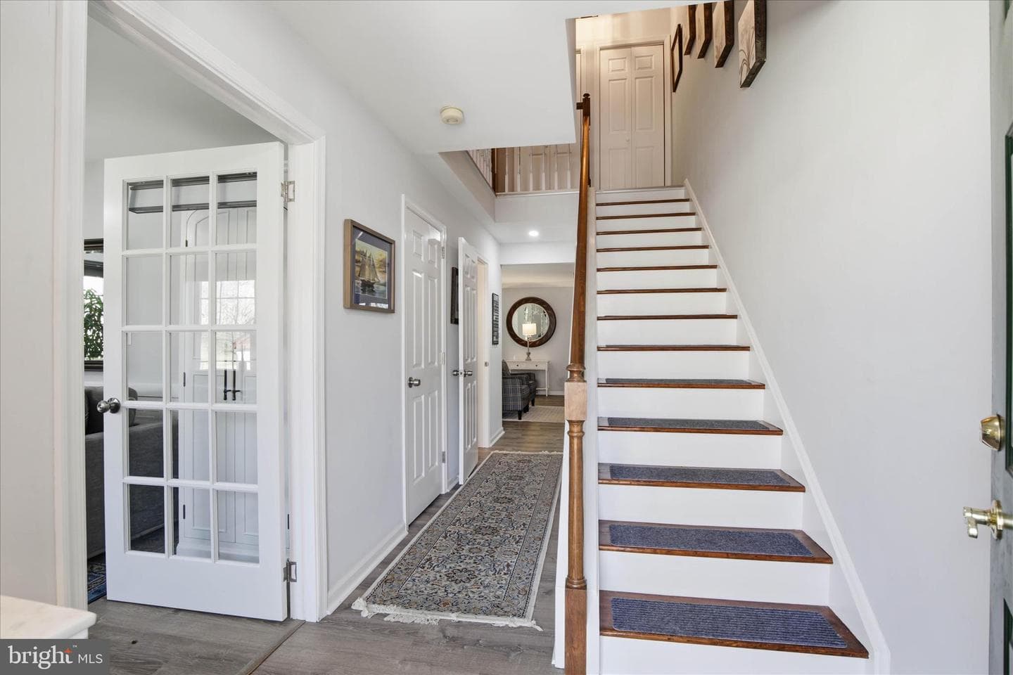 130 Oak Knoll Circle photo 3