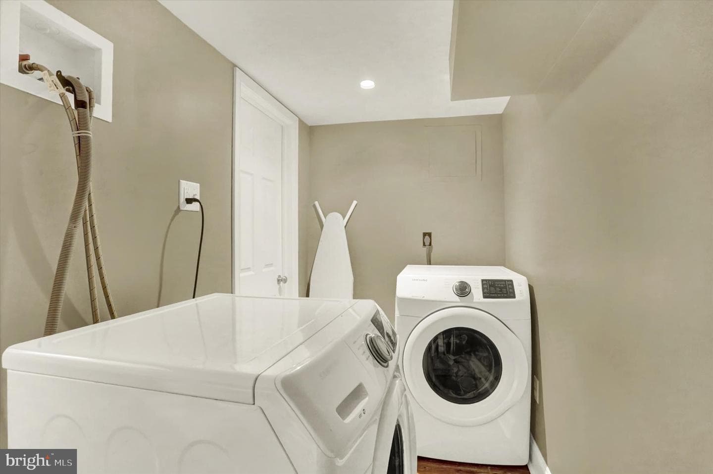 1028 W Clay Street photo 29