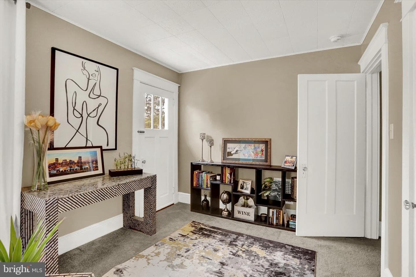 1028 W Clay Street photo 5