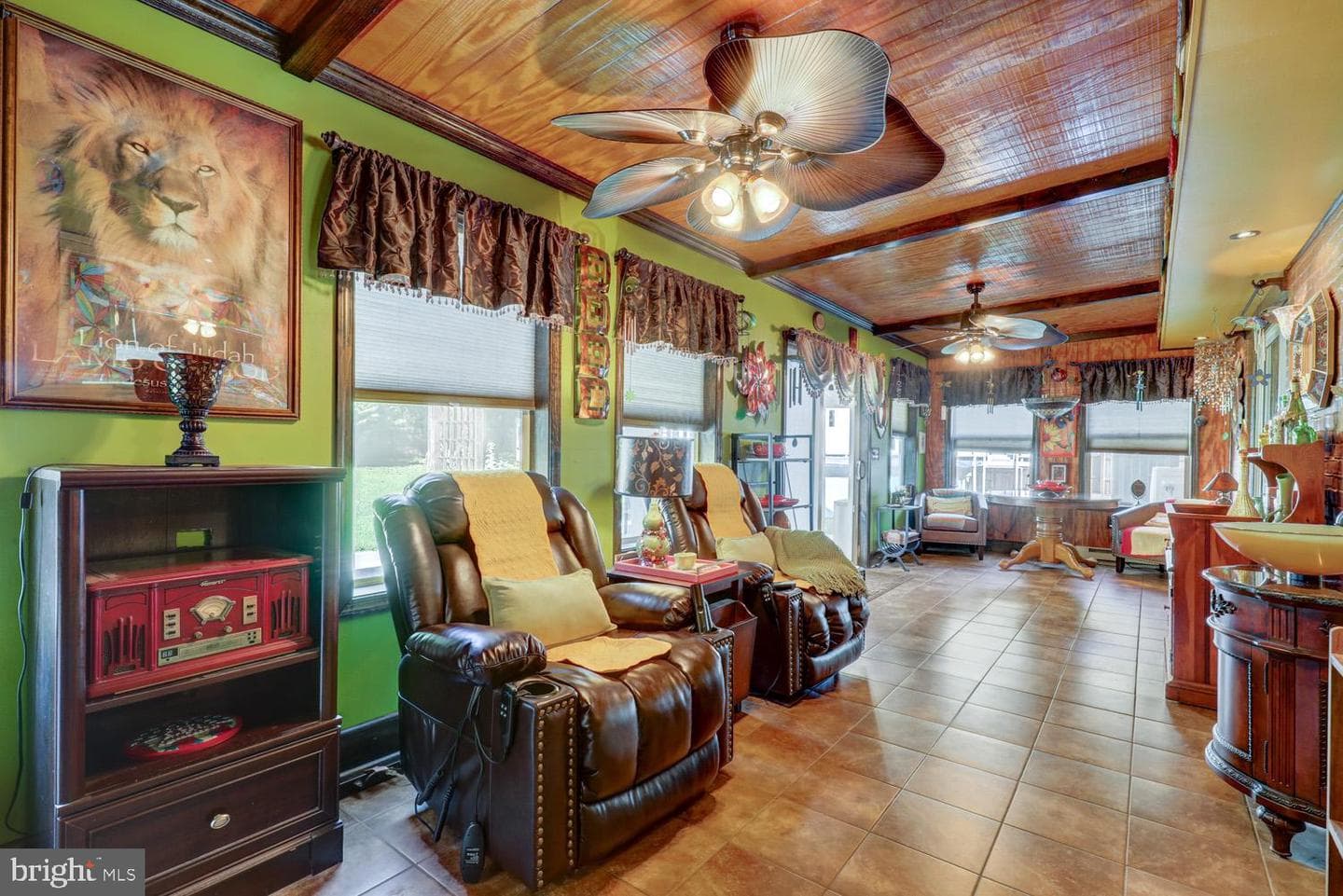 912 Perry Road photo 18
