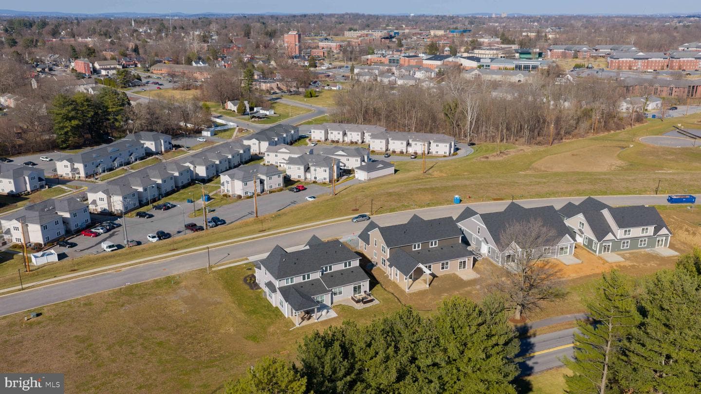 211 Bellaride Lane photo 43