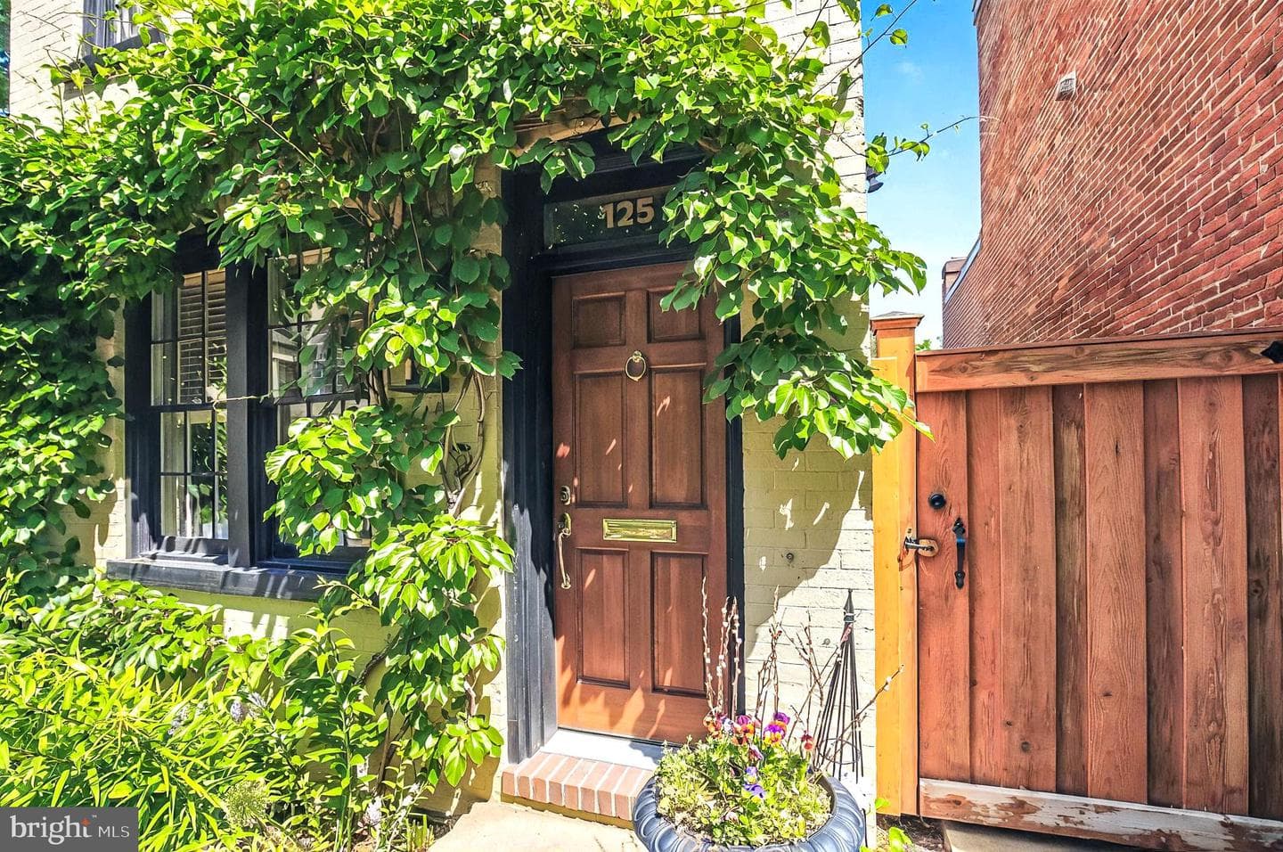 125 S Duke Street photo 7