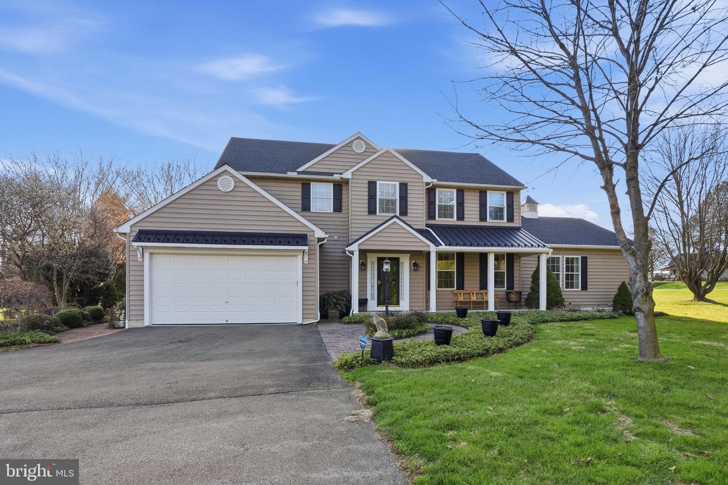 94 Green Lane photo 3