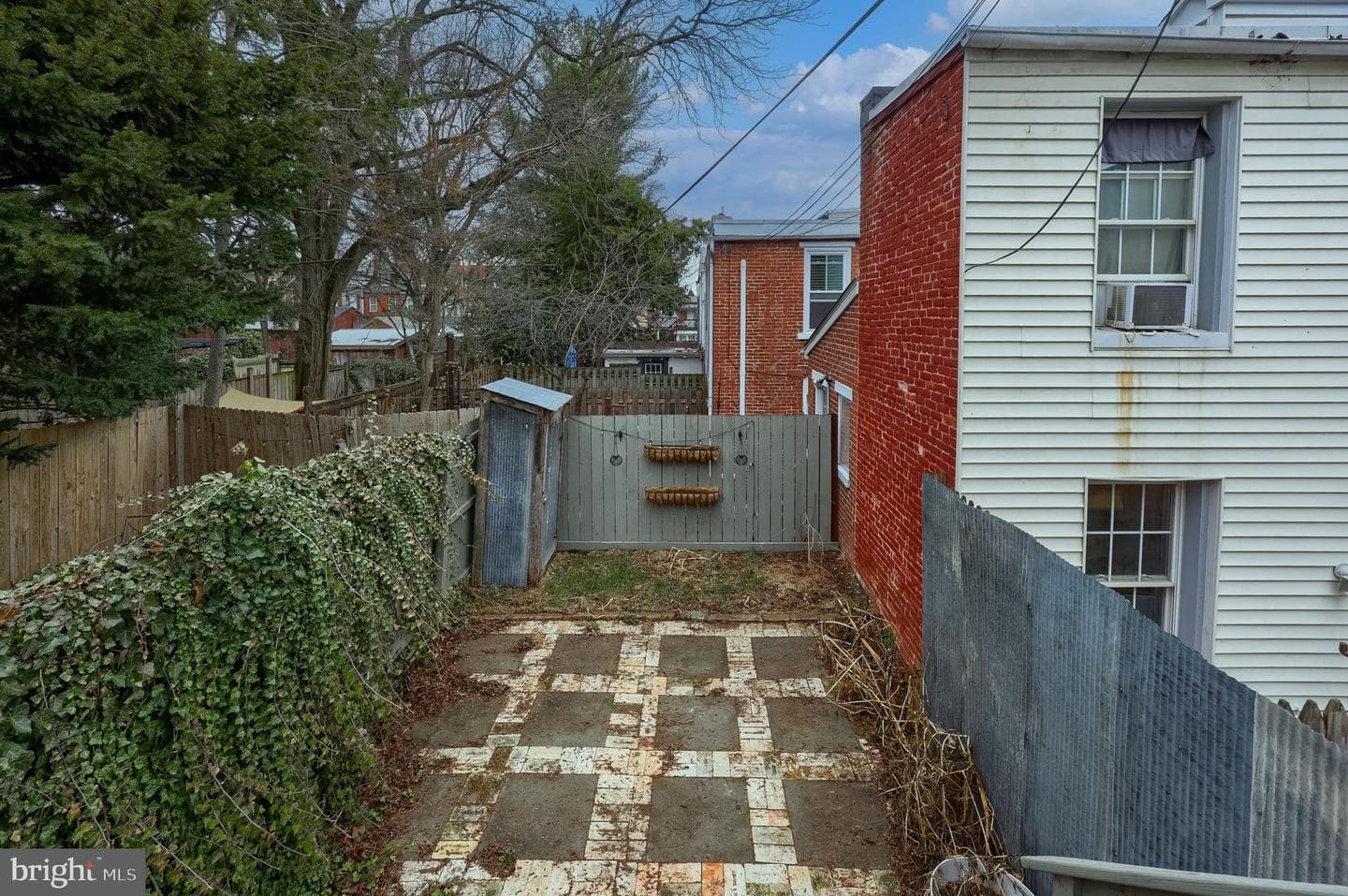 353 E Orange photo 36