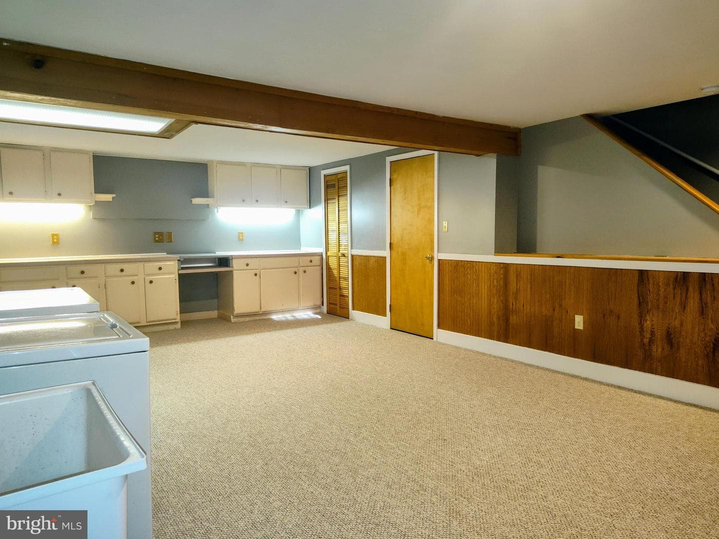 827 S Locust Street photo 21