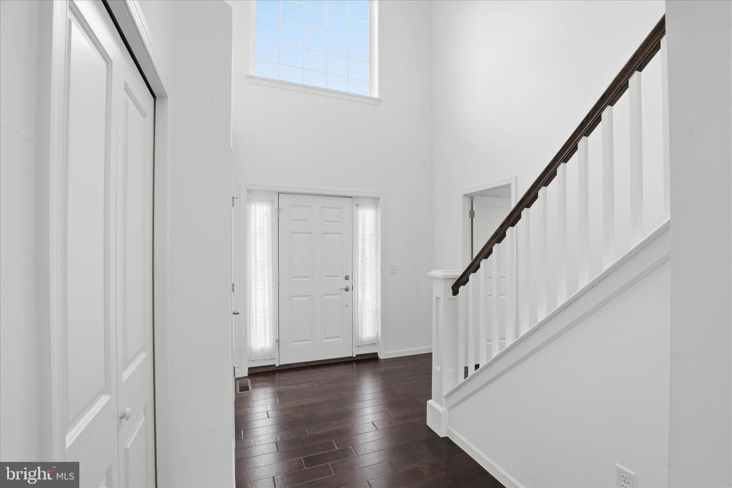 446 Lancer Drive photo 7