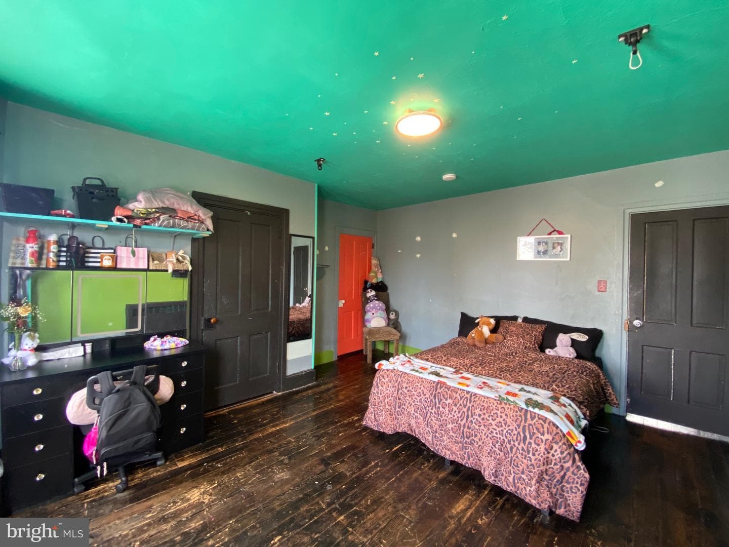 537 W Market Street photo 12