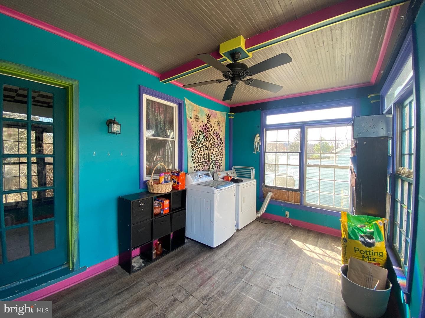 537 W Market Street photo 8