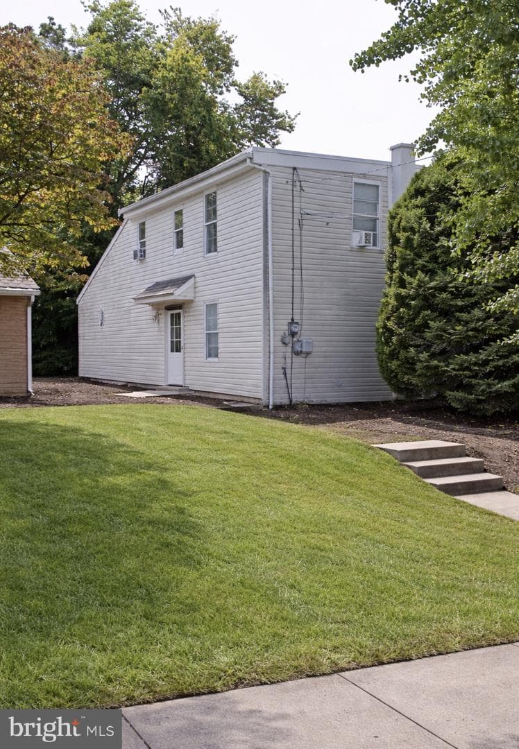 826 Saint Joseph Street photo 2