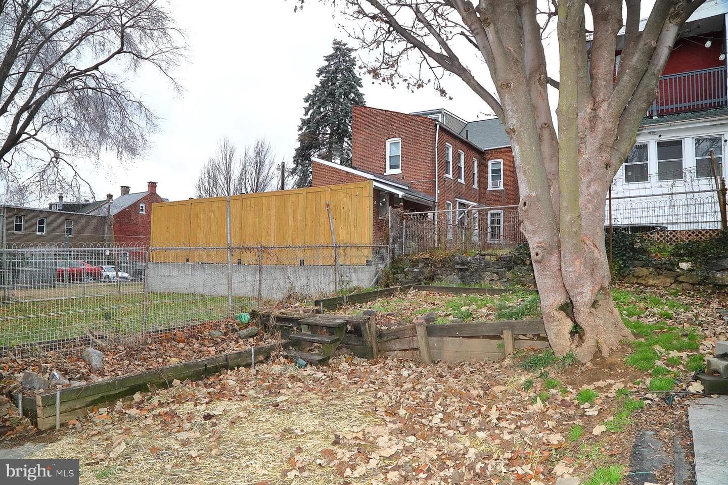 517 Saint Joseph Street photo 26